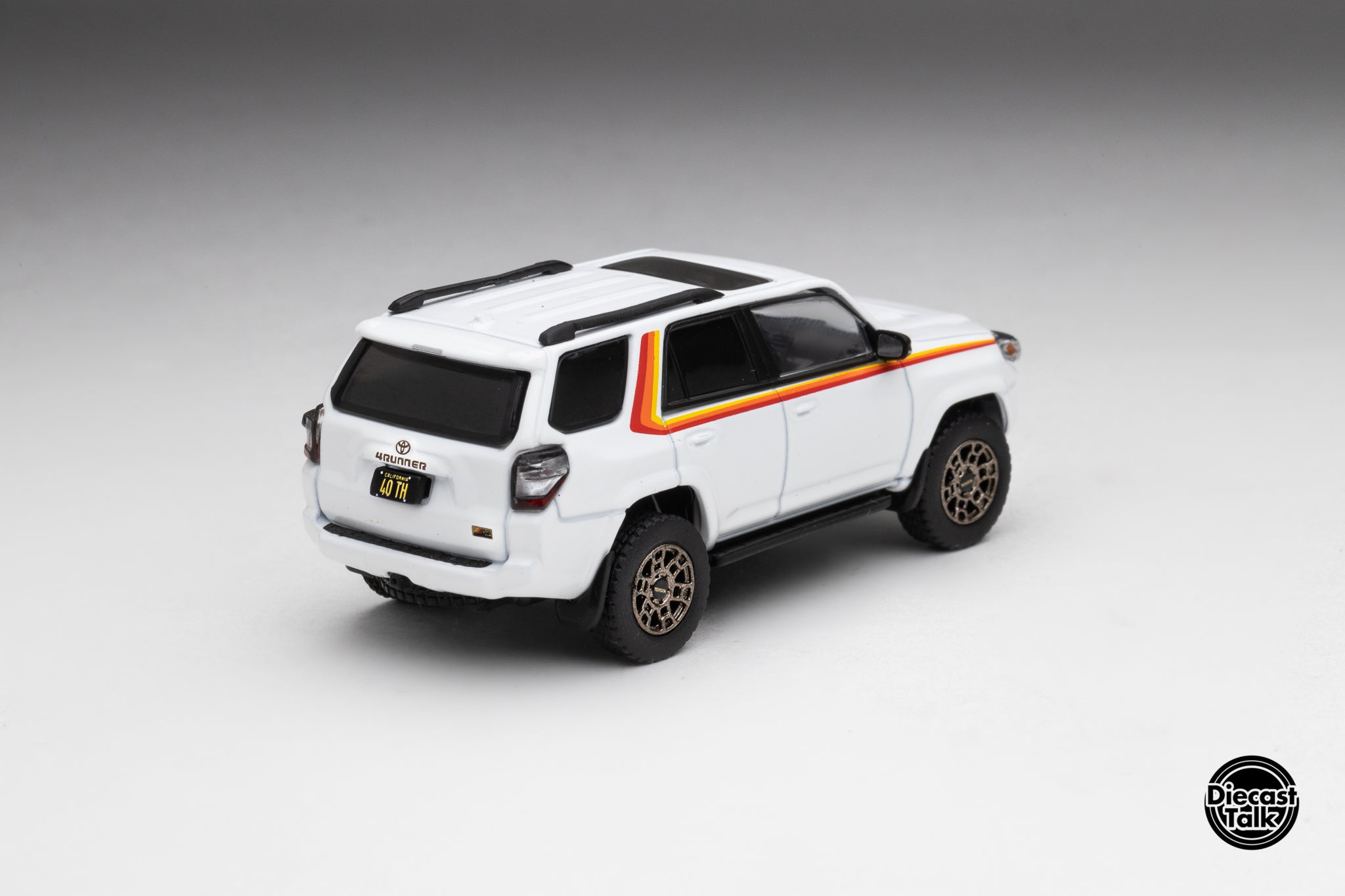 VIP Membership 2025) GCD DiecastTalk Exclusive 1/64 Toyota 4Runner 40