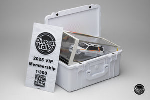 (VIP Membership 2025) GCD DiecastTalk Exclusive 1/64 Toyota 4Runner 40th Anniversary White Ltd 500pcs