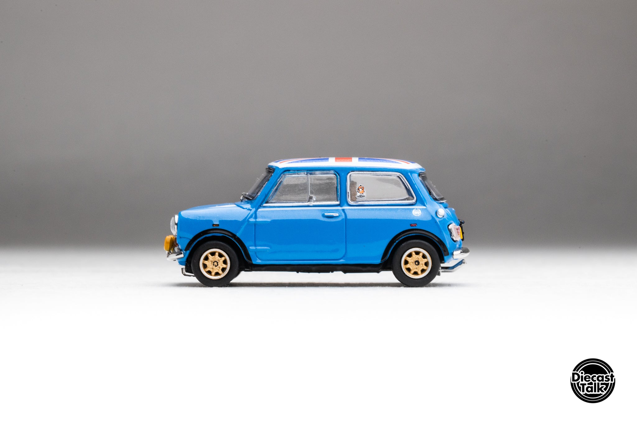 Austin Mini Cooper クリスタルミニカー DiecastTalk Exclusive GCD 1/64 Austin Mini 1000 with Corgi