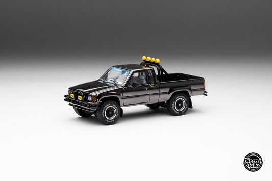 DiecastTalk MDX Exclusive 1/64 Toyota 1985 Hilux SR5 4x4 Black Chrome