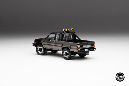 DiecastTalk MDX Exclusive 1/64 Toyota 1985 Hilux SR5 4x4 Black Chrome