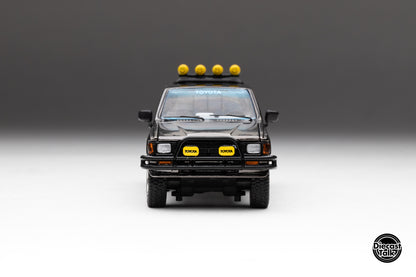 DiecastTalk MDX Exclusive 1/64 Toyota 1985 Hilux SR5 4x4 Black Chrome