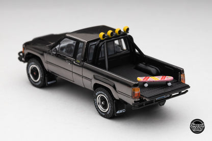 DiecastTalk MDX Exclusive 1/64 Toyota 1985 Hilux SR5 4x4 Black Chrome