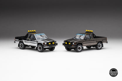 DiecastTalk MDX Exclusive 1/64 Toyota 1985 Hilux SR5 4x4 Black Chrome