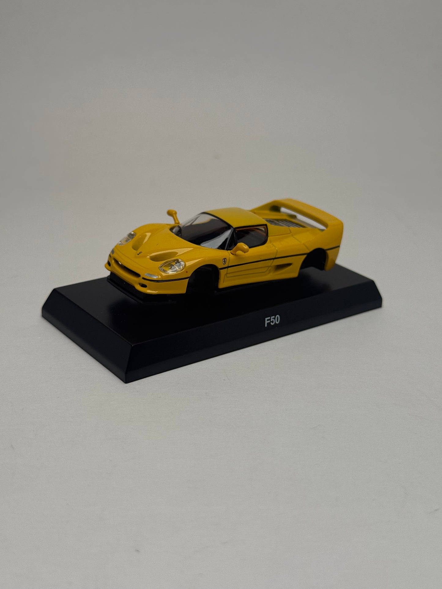 KYOSHO 1:64 Ferrari F50 (Yellow)