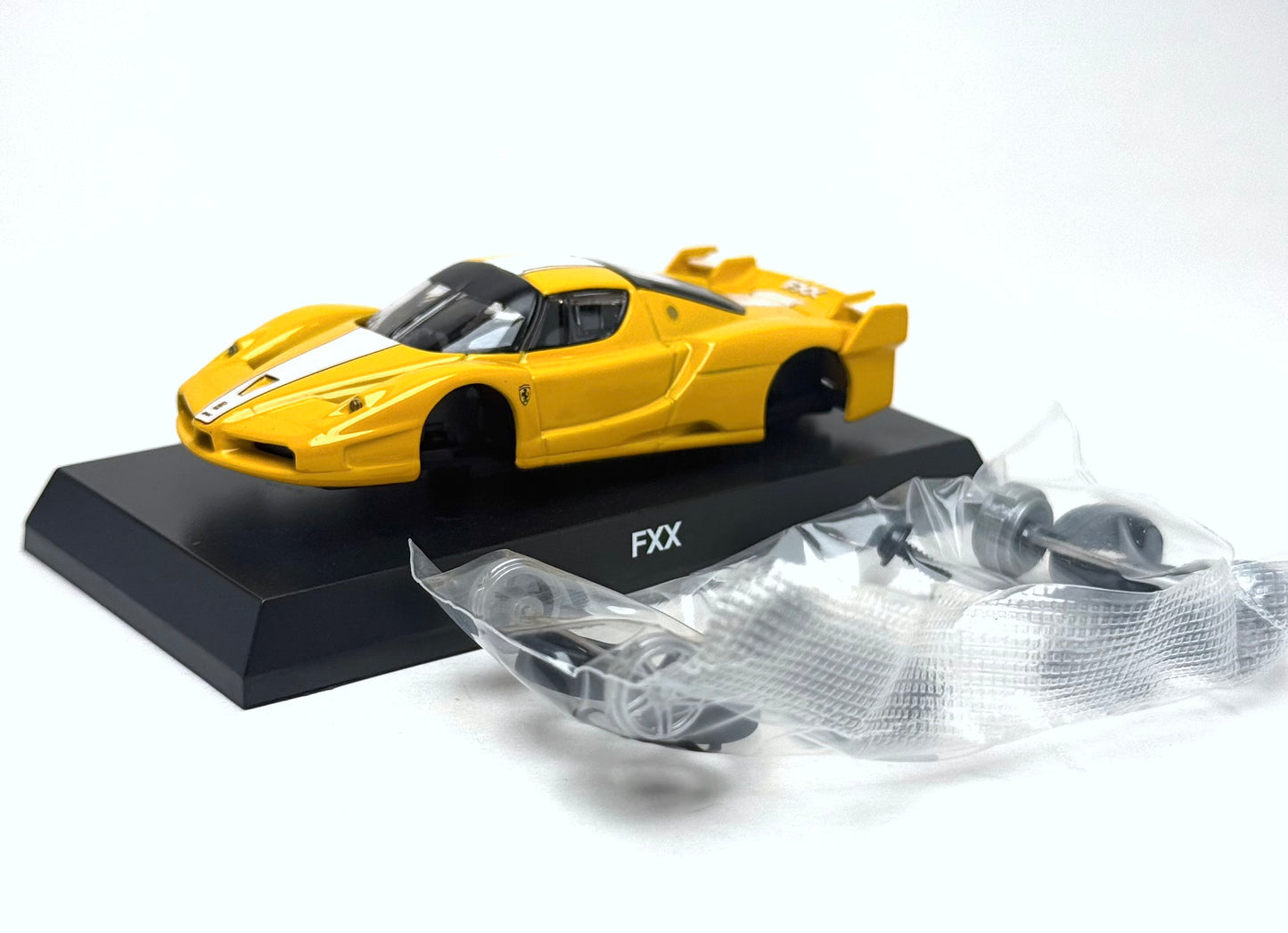 KYOSHO 1:64 Ferrari FXX (Yellow)