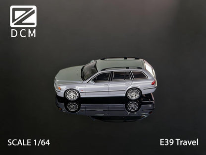 DCM 1:64 BMW M5 E39 Wagon