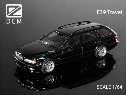 DCM 1:64 BMW M5 E39 Wagon