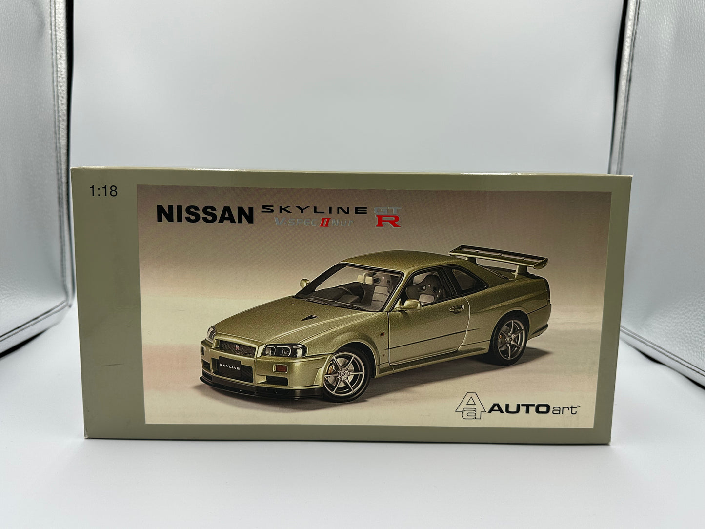 AUTOart 1/18 Nissan Skyline R34 GTR Millennium Jade