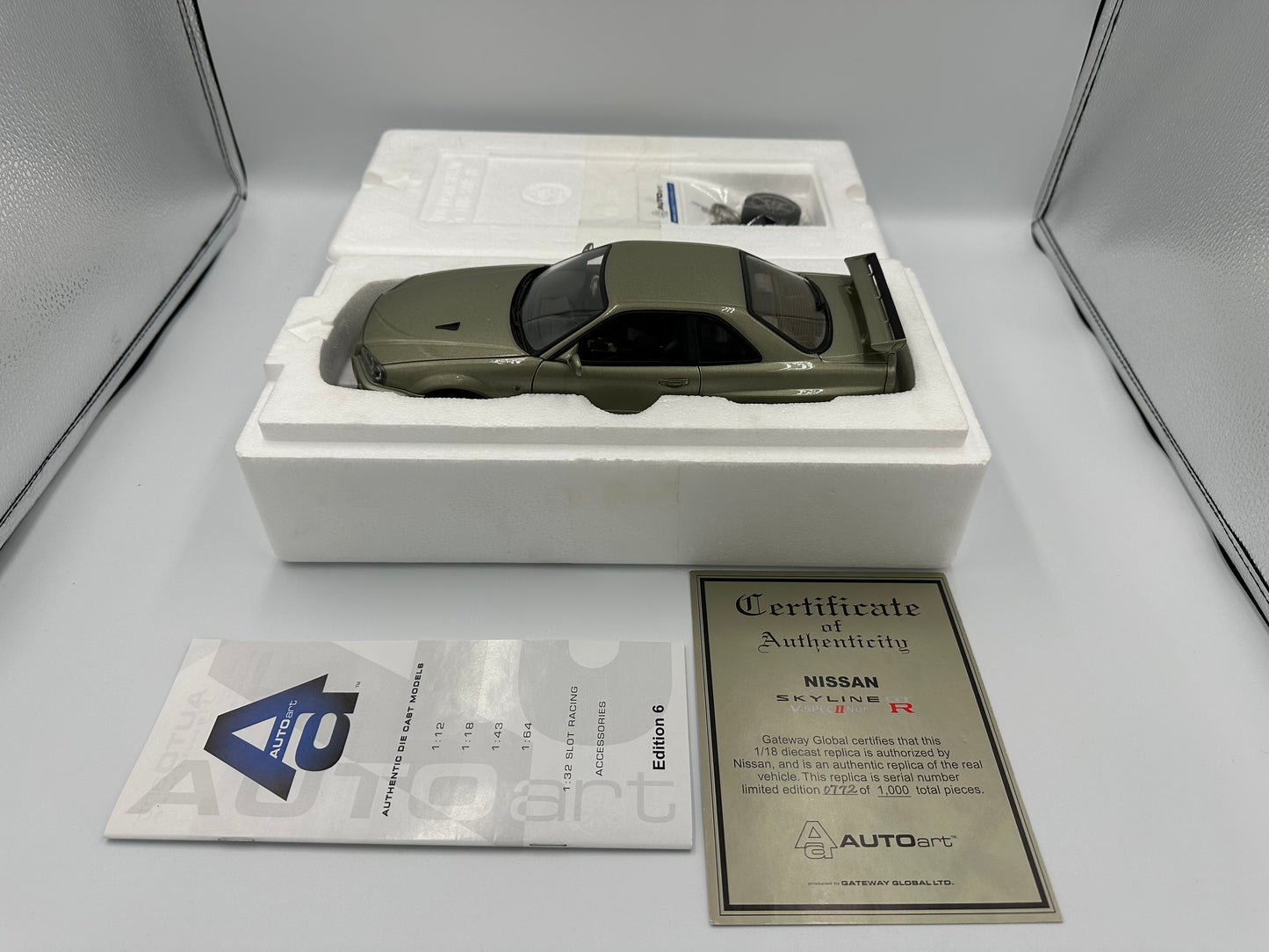 AUTOart 1/18 Nissan Skyline R34 GTR Millennium Jade