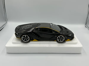 AUTOart 1/18 Lamborghini Centenario Carbon & Yellow