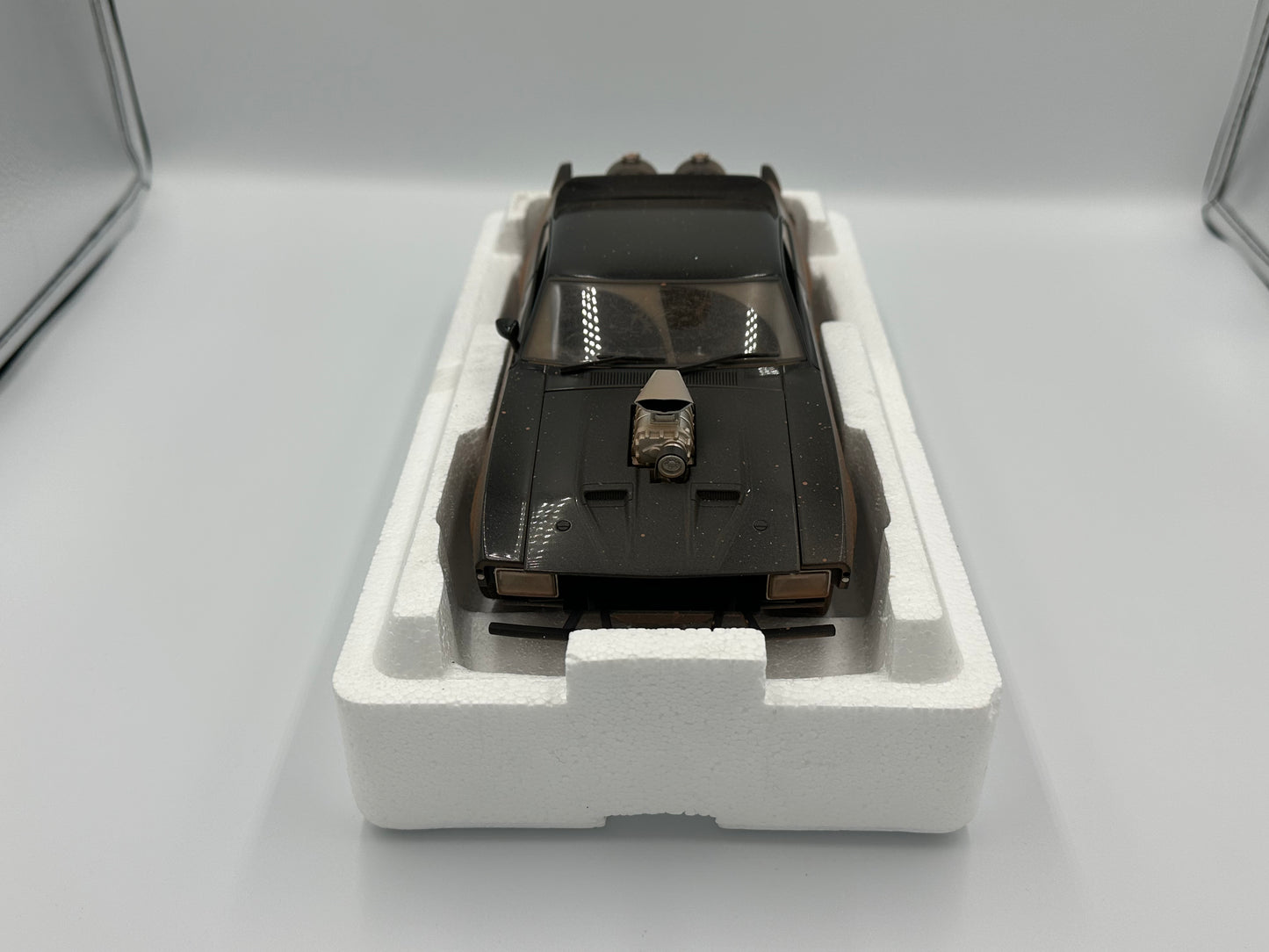 AUTOart 1/18 Ford Mad Max 2 Road Warrior Ultimate Edition