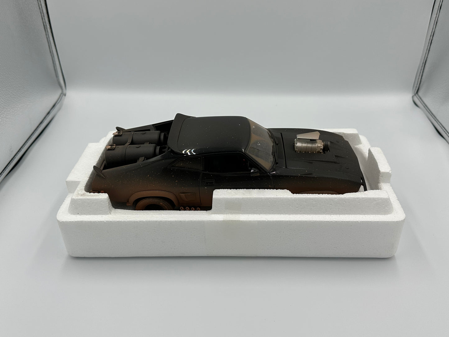 AUTOart 1/18 Ford Mad Max 2 Road Warrior Ultimate Edition