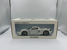 Load image into Gallery viewer, AUTOart 1/18 Porsche Carrera GT White