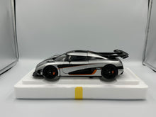 Load image into Gallery viewer, AUTOart 1/18 Koenigsegg One:1 Silver &amp; Orange