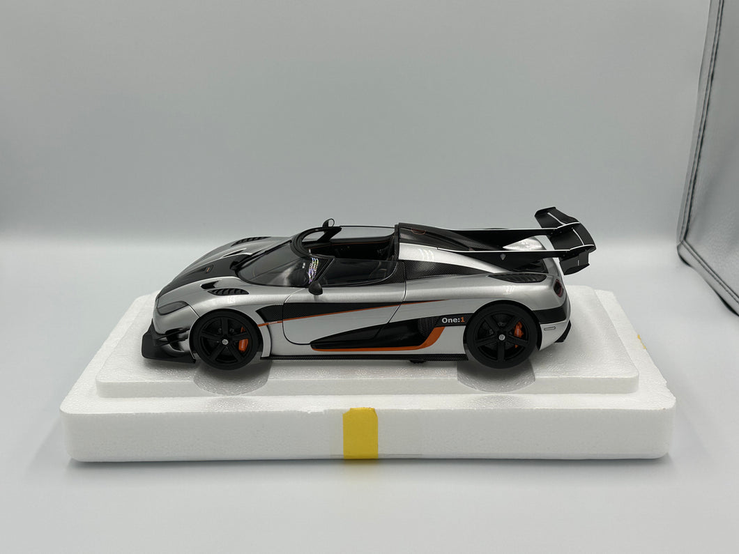 AUTOart 1/18 Koenigsegg One:1 Silver & Orange