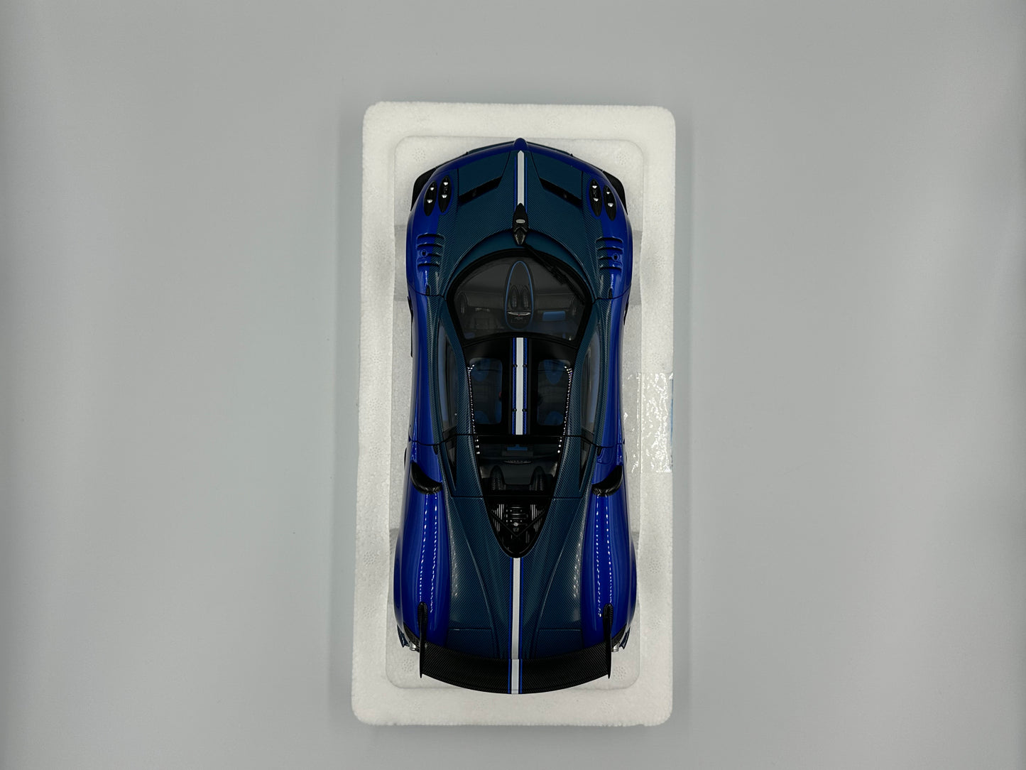 AUTOart 1/18 Pagani Huayra BC Blue