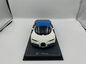 MR Collection 1:18 Bugatti Chiron White & Blue