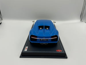 MR Collection 1:18 Bugatti Chiron White & Blue