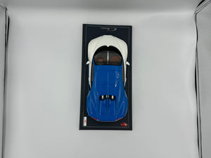 MR Collection 1:18 Bugatti Chiron White & Blue
