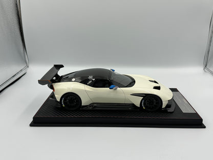 Avantstyle 1/18 Aston Martin Vulcan White