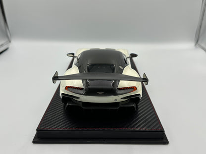Avantstyle 1/18 Aston Martin Vulcan White