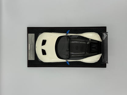 Avantstyle 1/18 Aston Martin Vulcan White