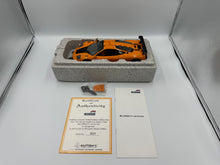Load image into Gallery viewer, AUTOart Signature 1/18 Mclaren F1 LM Orange