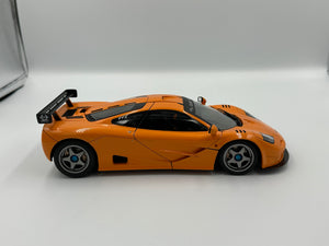 AUTOart Signature 1/18 Mclaren F1 LM Orange