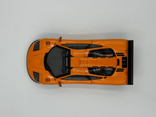 Load image into Gallery viewer, AUTOart Signature 1/18 Mclaren F1 LM Orange