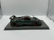 Load image into Gallery viewer, BBR 1/18 Pagani Huayra BC Green