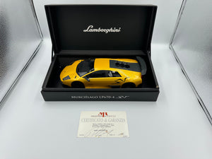 MR Collection 1:18 Lamborghini Murcielago SV Yellow