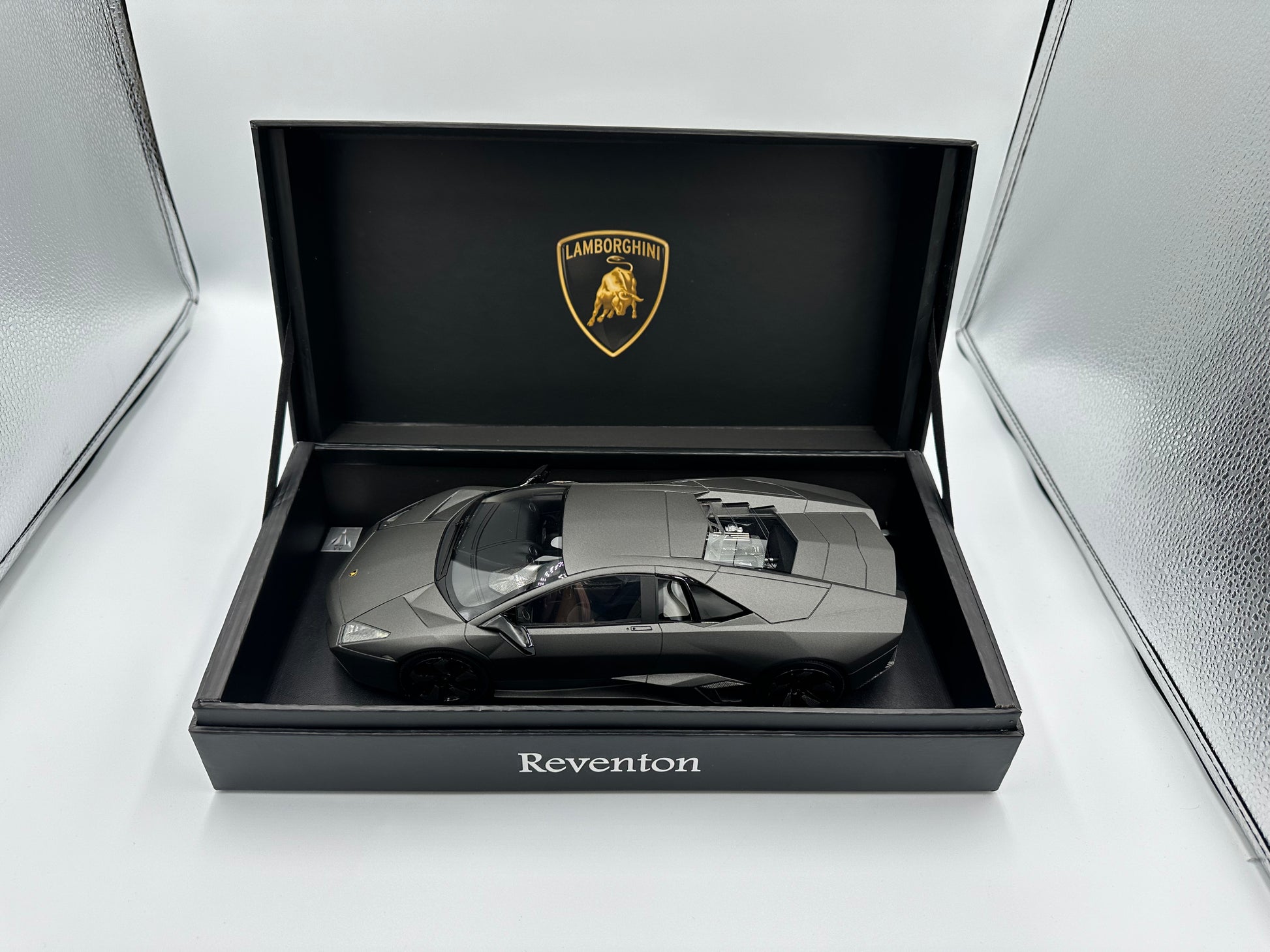 MR Collection 1:18 Lamborghini Reventon Coupe – DiecastTalk MR Collection 1:18 Lamborghini Reventon Coupe – DiecastTalk