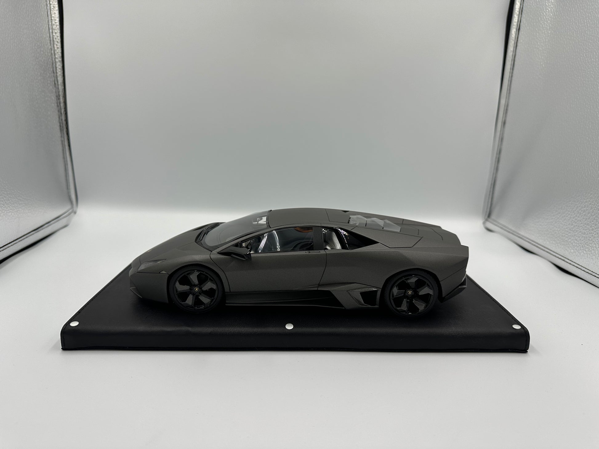 MR Collection 1:18 Lamborghini Reventon Coupe – DiecastTalk MR Collection 1:18 Lamborghini Reventon Coupe – DiecastTalk