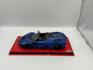 MR Collection 1:18 Ferrari Laferrari Aperta Matte Blue
