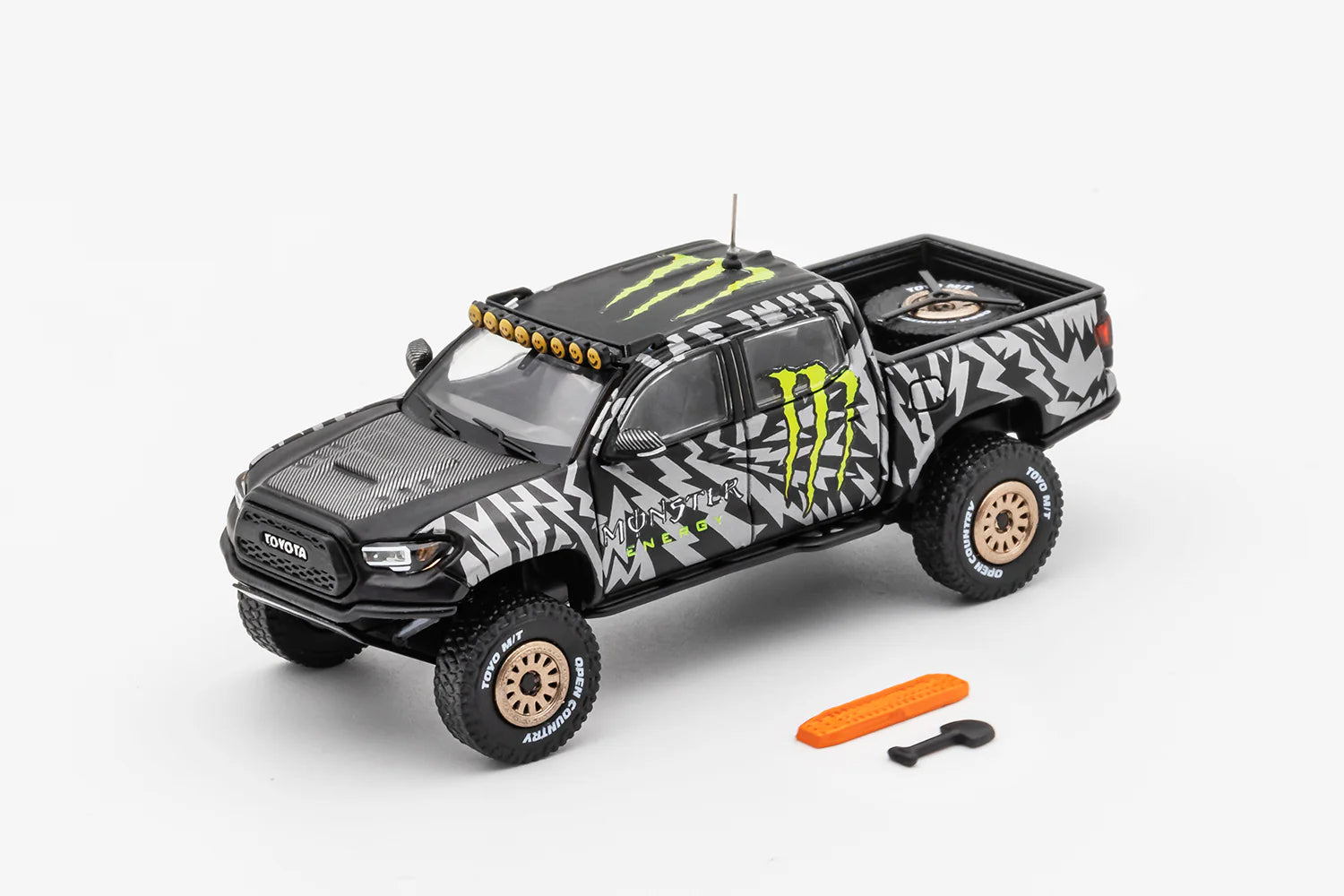 ミニカー GCD - TOYOTA TACOMA PRE-RUNNER TOYOTA TACOMA PRE-RUNNER PICKUP BRUSHED BRONZE 1/64 DIECAST