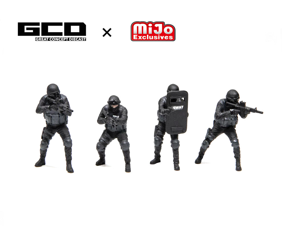 GCD 1:64 SWAT Tactical Armor Vehicle Diorama Set with 4 Figures
