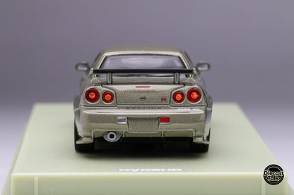 DiecastTalk Exclusive Kyosho 1/64 Nissan Skyline R34 GT-R Millenium Jade MOTN Compatible