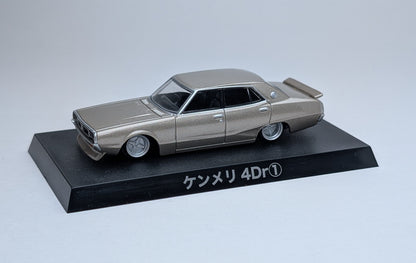 1/64 Aoshima Grachan Nissan SKYLINE KENMERI 4Dr1 (Champagne)