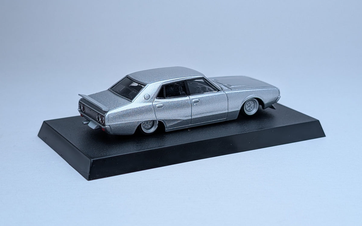 1/64 Aoshima Grachan Nissan SKYLINE KENMERI 4Dr1 (Silver)