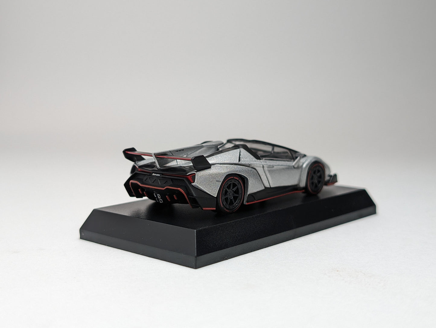 KYOSHO 1:64 Lamborghini Minicar Collection Lamborghini Veneno Roadster Silver
