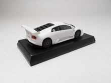 Load image into Gallery viewer, KYOSHO 1:64 Lamborghini Murcielago R-GT White