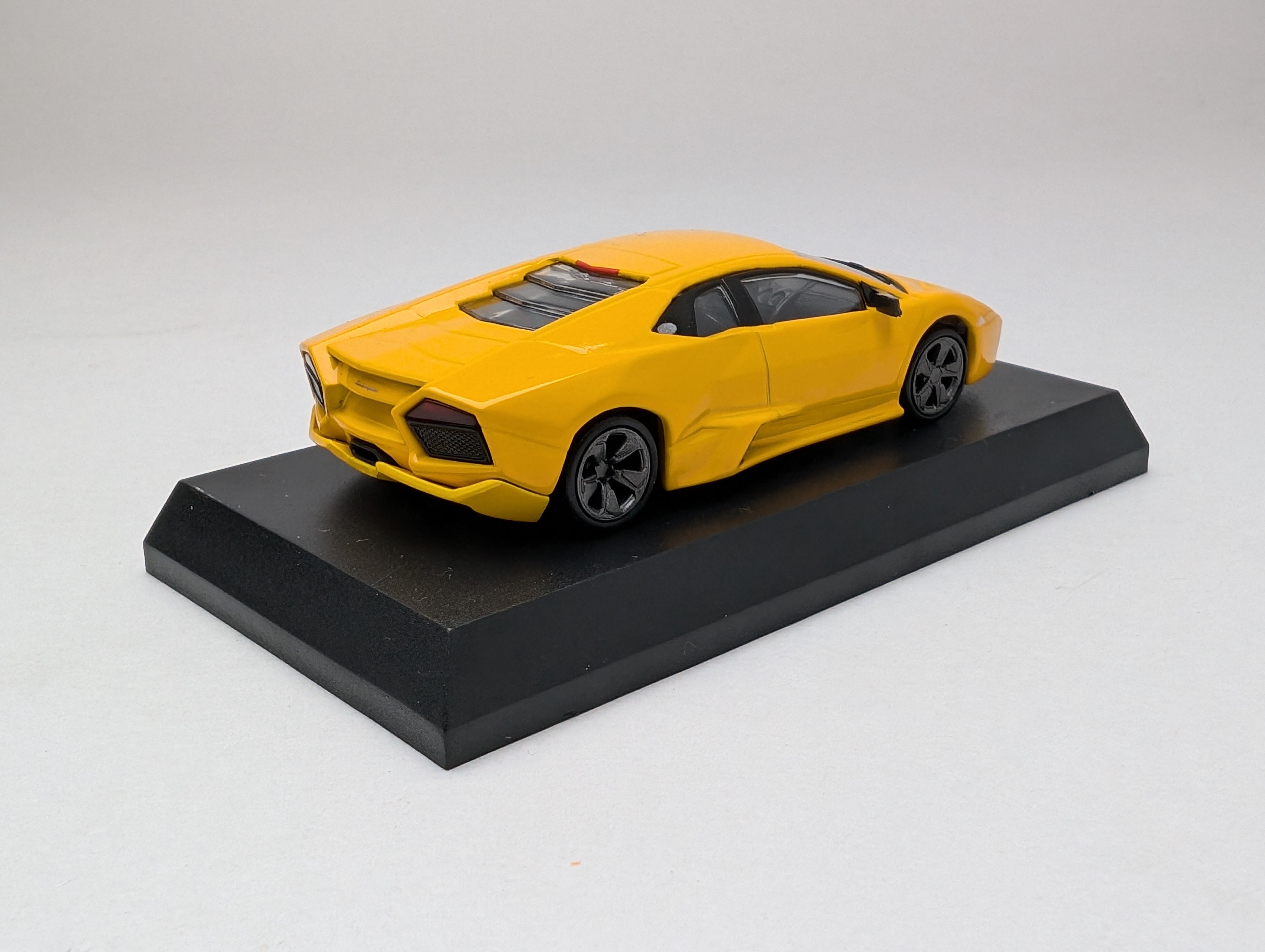 鉄道模型 Lamborghini Reventon KYOSHO 1:64 Lamborghini Reventon Yellow – DiecastTalk