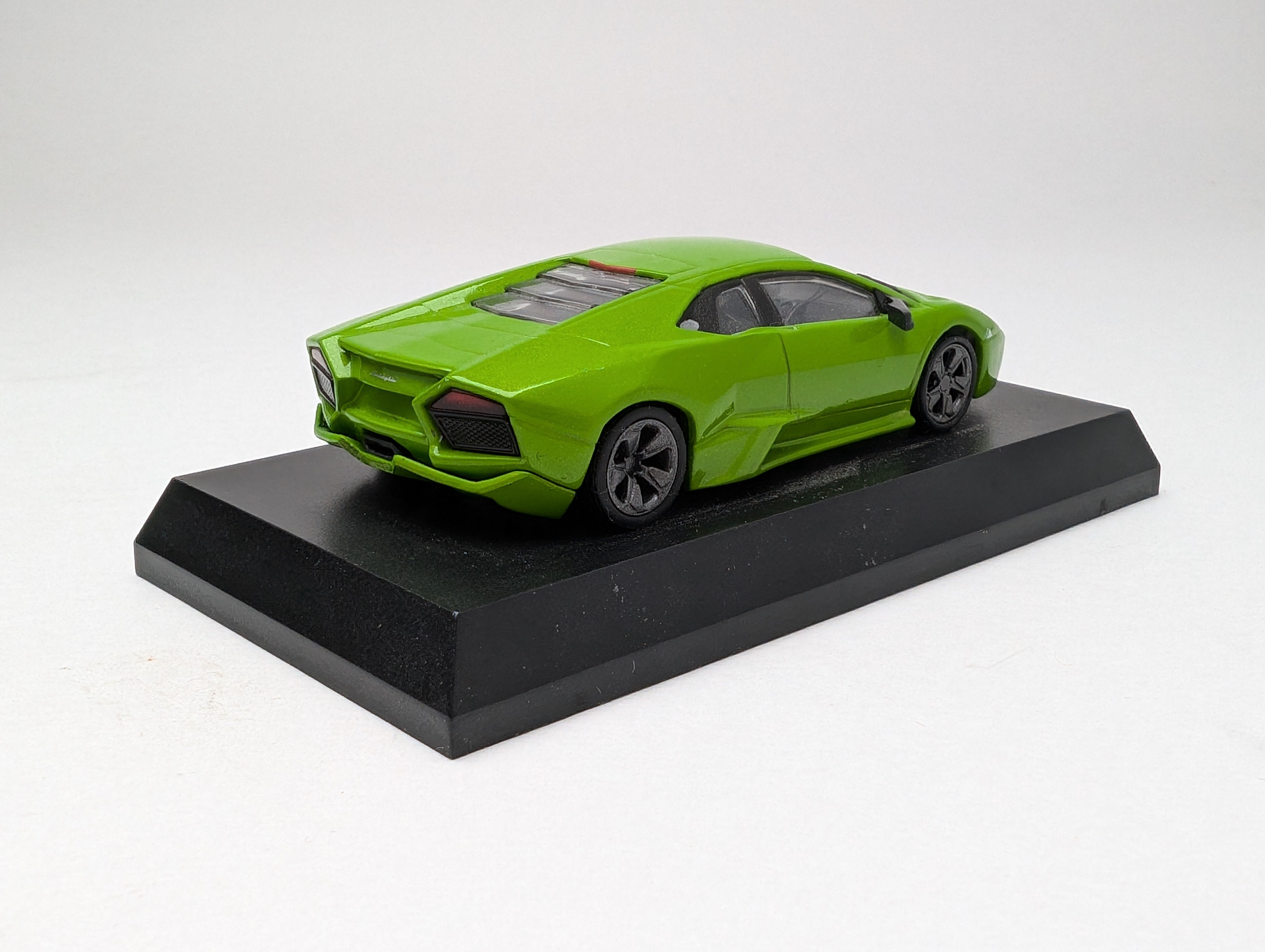 Kyosho Orion RCカー グリーン KYOSHO 1:64 Lamborghini Reventon Green – DiecastTalk