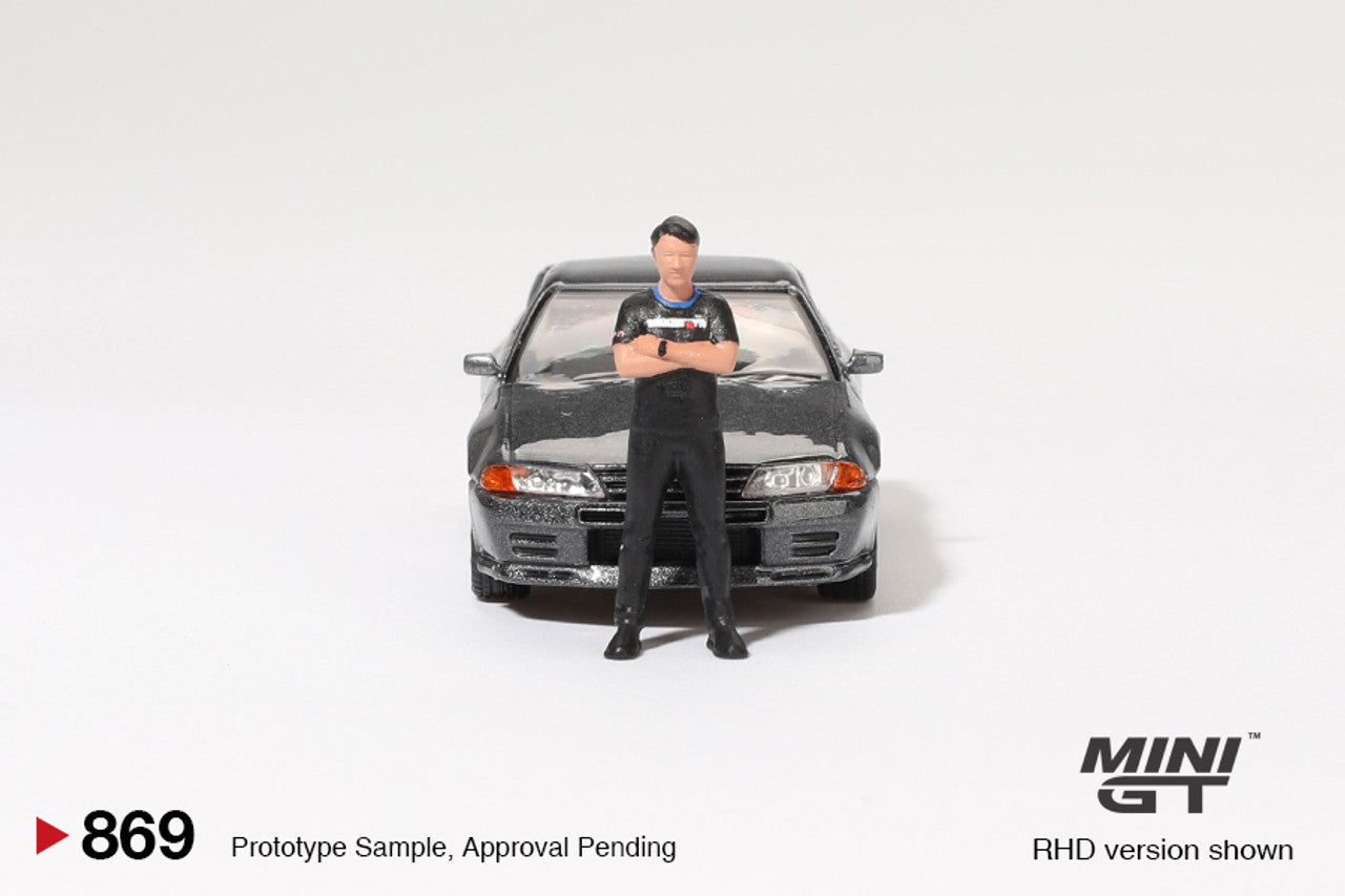 Mini GT 1:64 Nissan Skyline GT-R (R32) Nismo Gunmetal W/ Matsuda