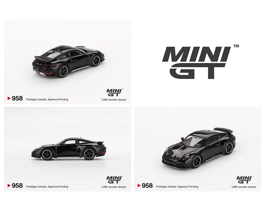 Mini GT 1:64 Porsche 911 Dakar – Black