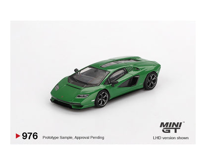 Mini GT 1:64 Lamborghini Countach LPI 800-4 Verde Medio