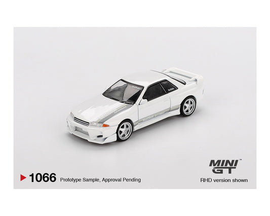 Mini GT 1:64 Nissan Skyline GT-R (R32) VeilSide Combat C-I White – Mijo Exclusives