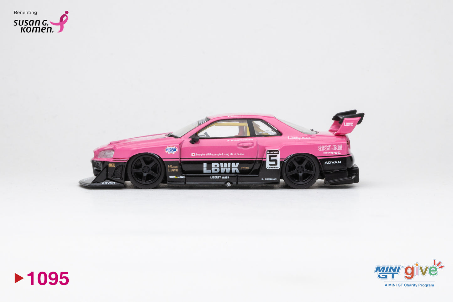 Bundle DiecastTalk Exclusive Pink Tacoma 3.0 + MiniGT Nissan LB-ER34 Pink (PRE-SALE)