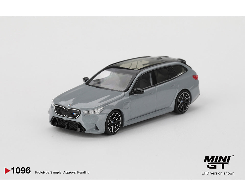 Mini GT 1:64 BMW M5 Touring (G99) – Brooklyn Gray Metallic